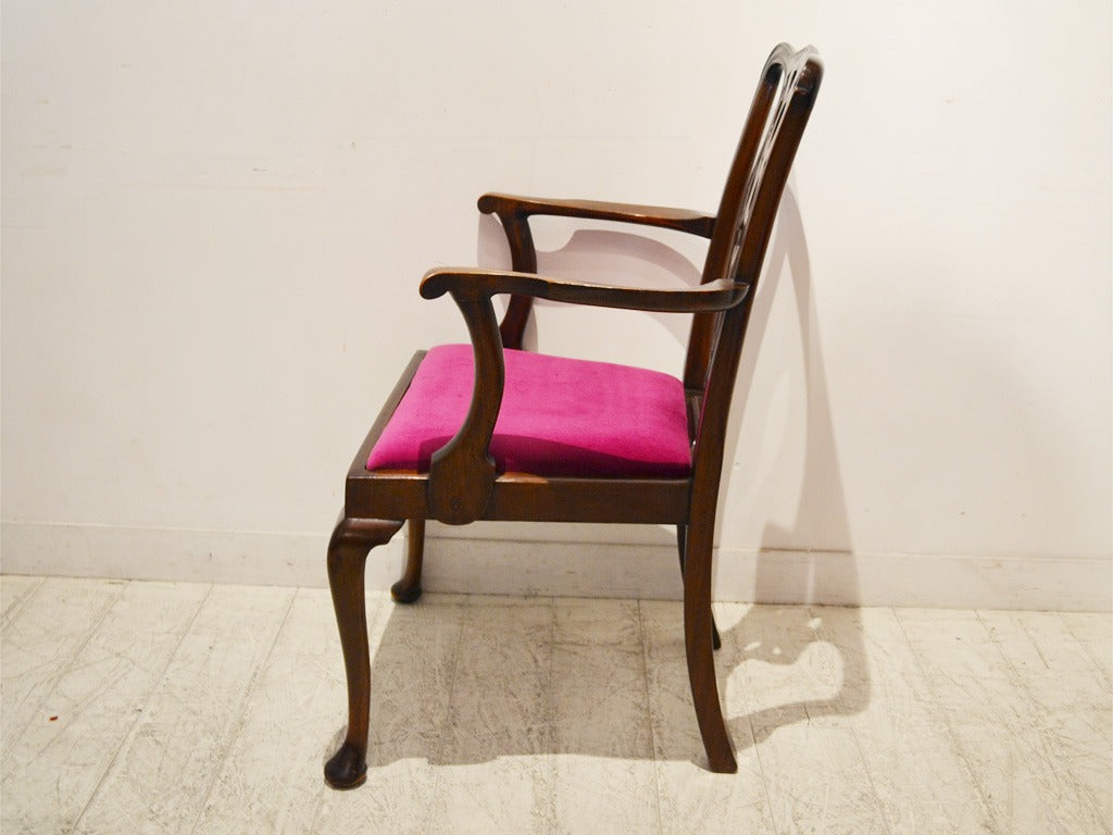 送料込み ヴィンテージ アームチェア 英国調 チッペンデール風 椅子 ラタン座面 送料込み ヴィンテージ アームチェア 英国調 チッペンデール風