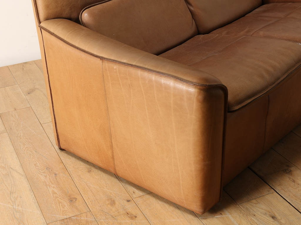 LEOLUXレザー2シーターソファ | ロイズ・アンティークス | ヨーロッパ