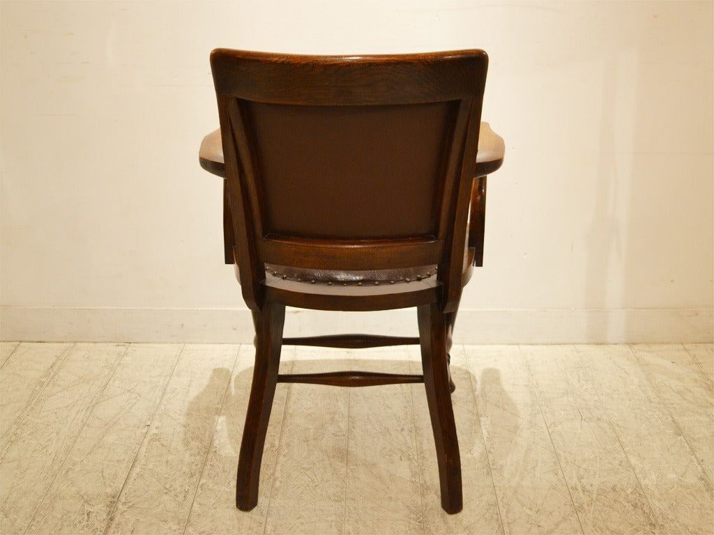 レザーデスクチェア | ロイズ・アンティークス | ヨーロッパの