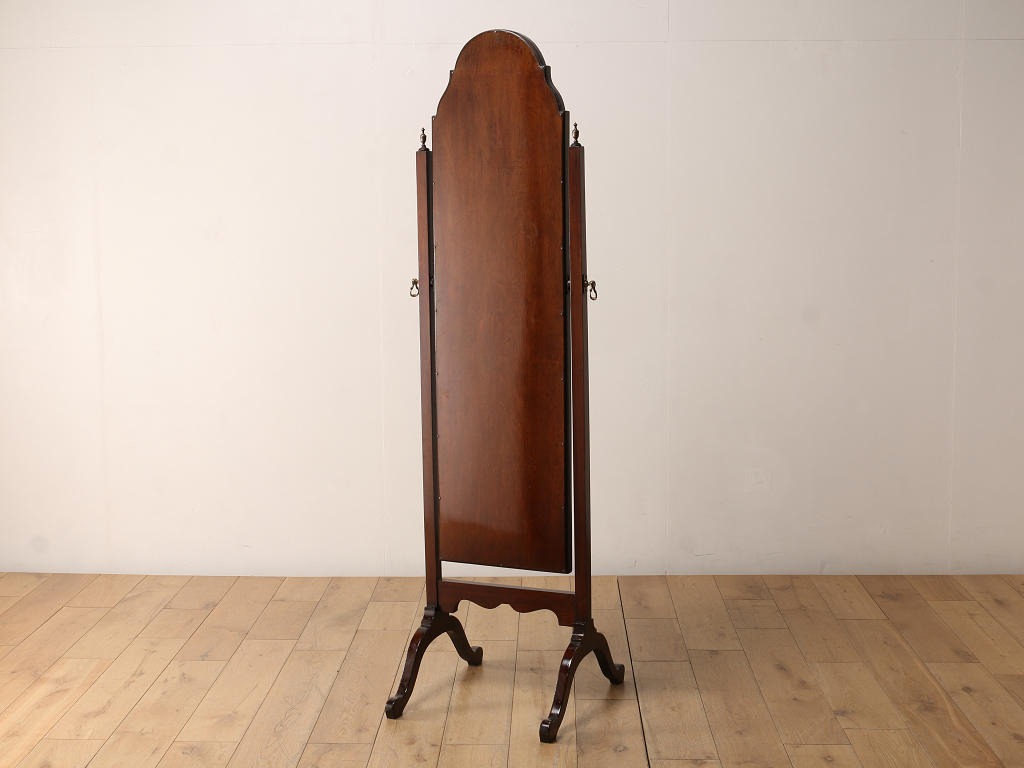 シュバルミラー | ロイズ・アンティークス | ヨーロッパのアンティーク