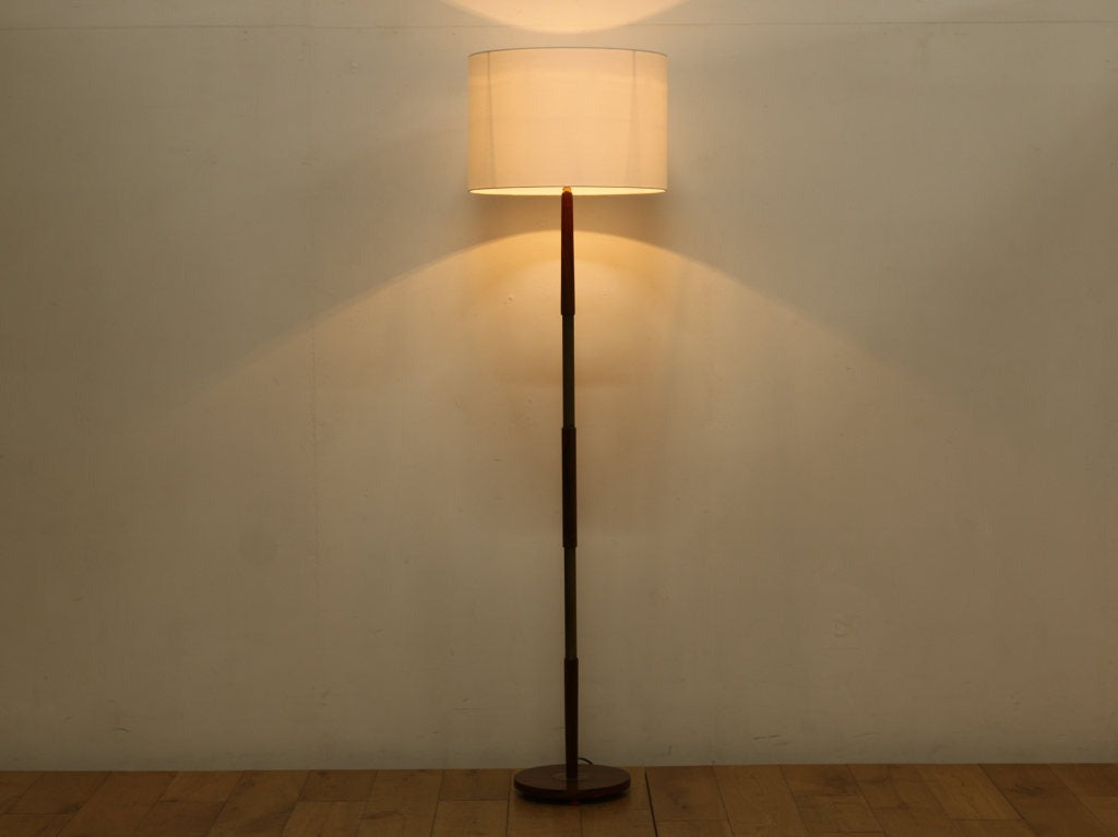 フロアランプ | ロイズ・アンティークス | ヨーロッパのアンティーク