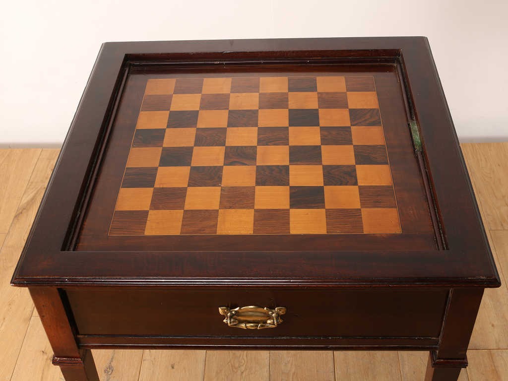 チェステーブル TT001146EG | ロイズ・アンティークス