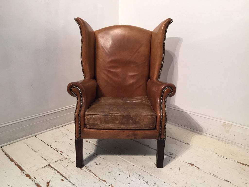ロイズアンティークス　ウィングチェア　1Pソファ　本革　英国ヴィンテージ レザーウィングチェア | ロイズ・アンティークス | ヨーロッパの