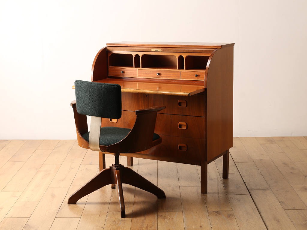 シリンダービューロー | ロイズ・アンティークス | ヨーロッパの