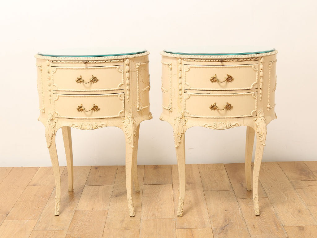 ベッドサイドチェスト | ロイズ・アンティークス | ヨーロッパの  