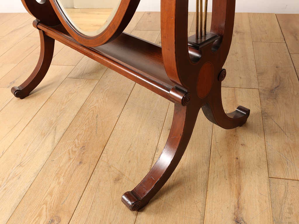 シュバルミラー | ロイズ・アンティークス | ヨーロッパのアンティーク