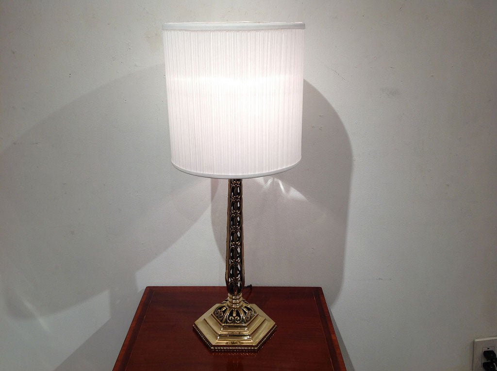 テーブルランプ | ロイズ・アンティークス | ヨーロッパのアンティーク