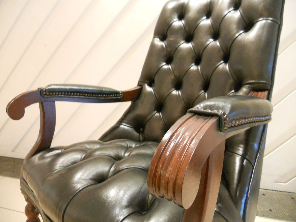 カールトンチェア【ロイズ・アンティーク】英国製 カールトンチェア | ロイズ・アンティークス | ヨーロッパの