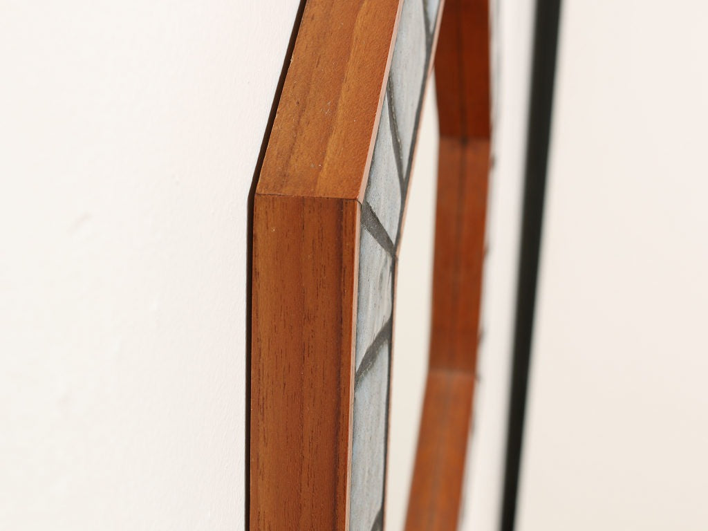 タイルドオクタゴンウォールミラー | ロイズ・アンティークス