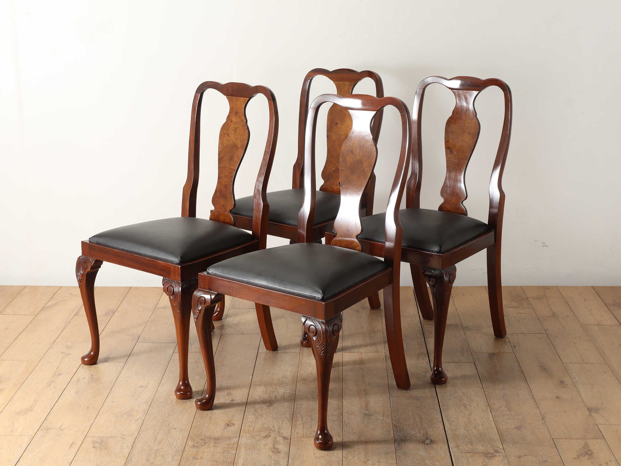 クイーンアンチェア | ロイズ・アンティークス | ヨーロッパの