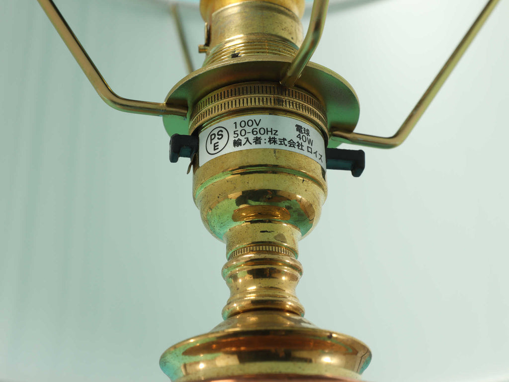 テーブルランプ | ロイズ・アンティークス | ヨーロッパのアンティーク