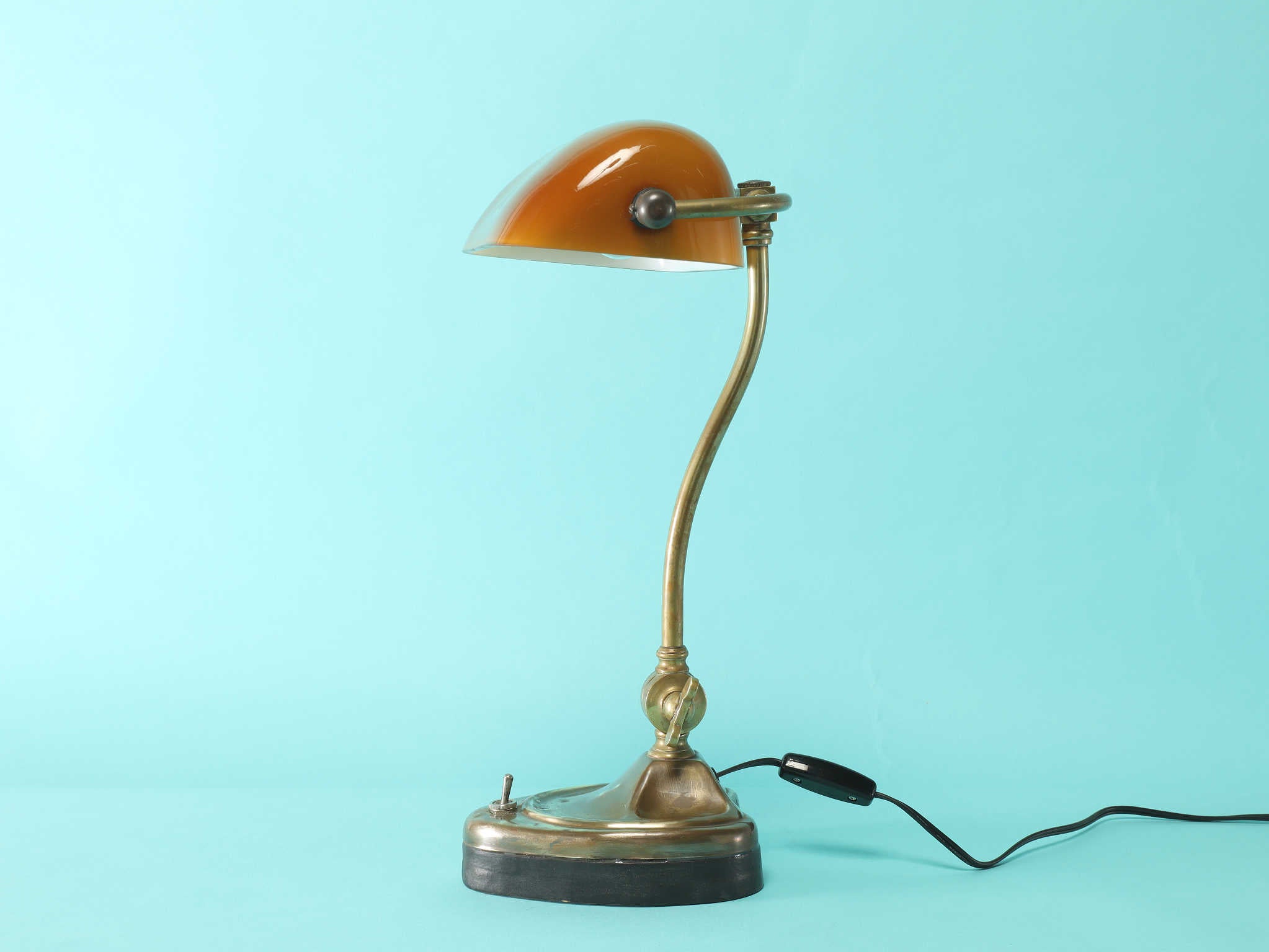 フレンチバンカーズランプ | ロイズ・アンティークス | ヨーロッパの