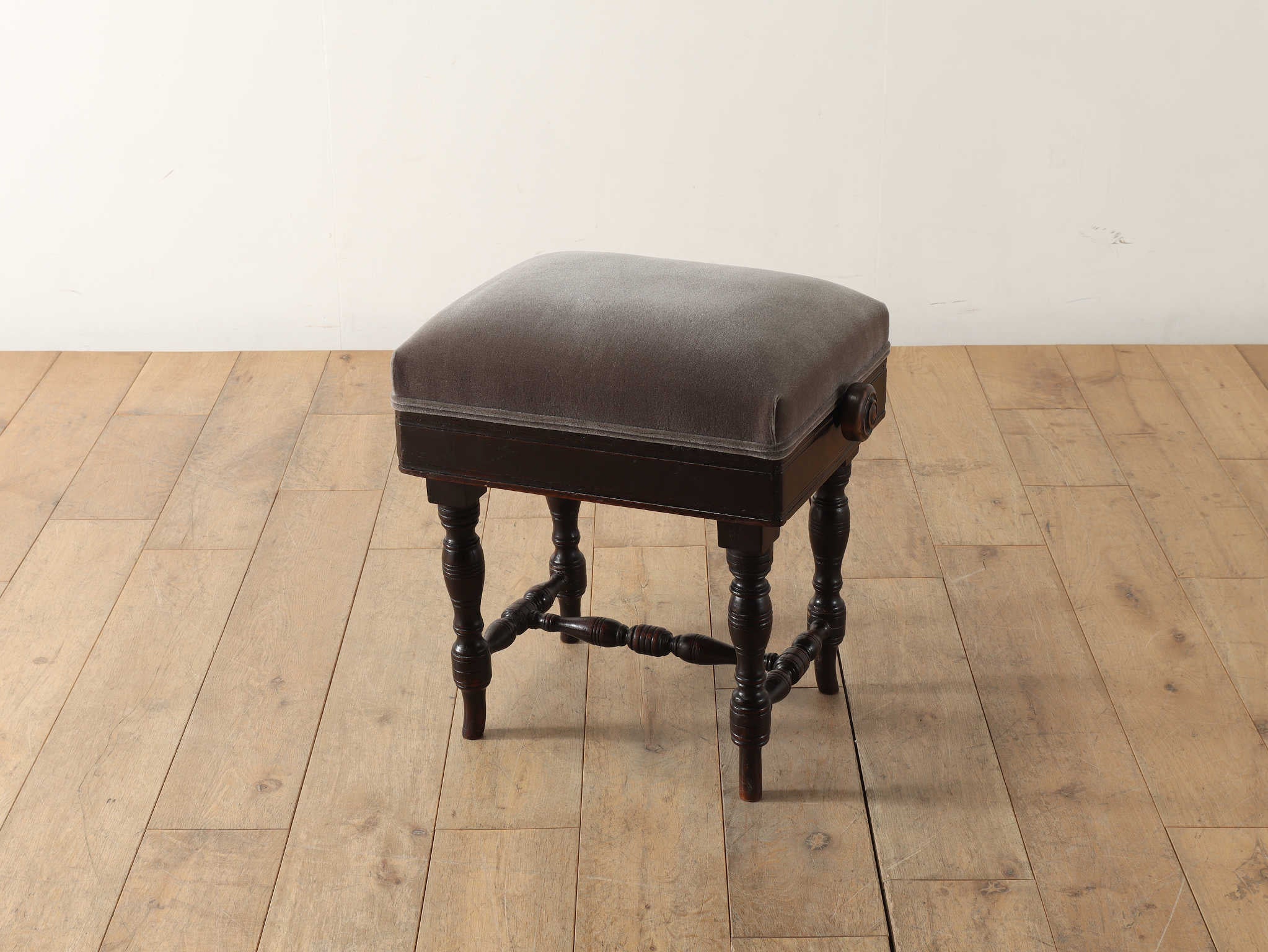 スツール Morris William Morris Bough ピアノ椅子 スツール Morris William Morris Bough ピアノ椅子 スツール Morris