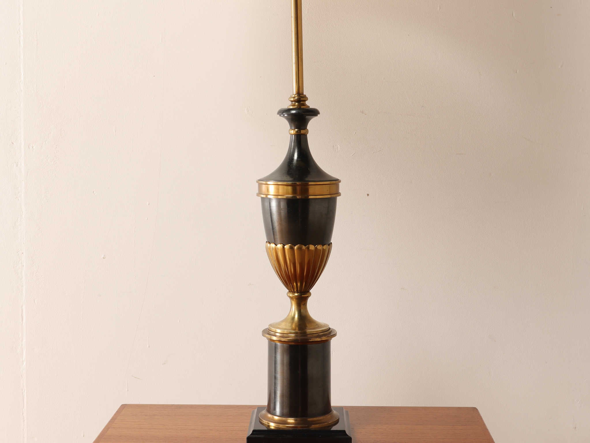 テーブルランプ | ロイズ・アンティークス | ヨーロッパのアンティーク