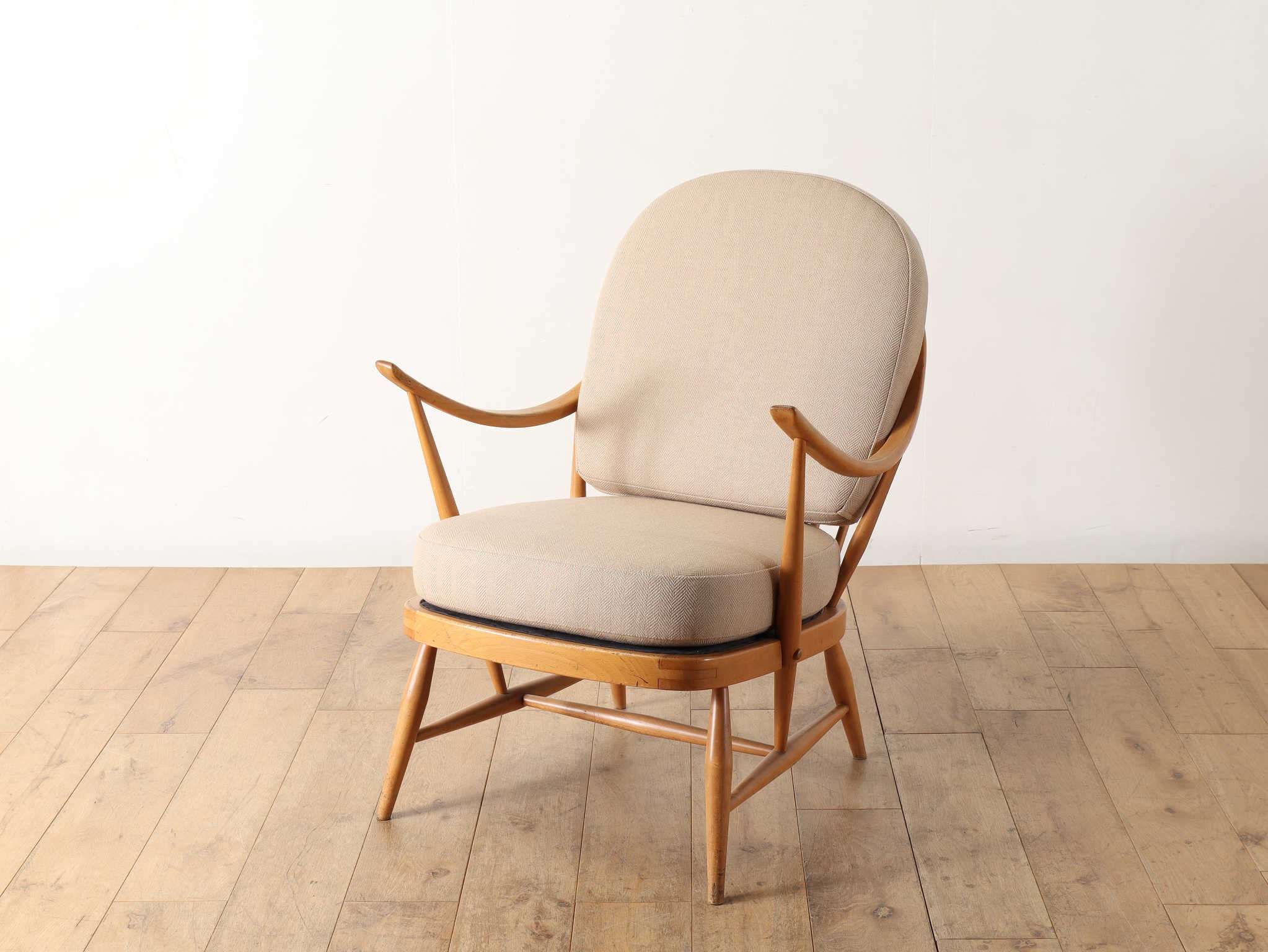 ERCOLアームチェア | ロイズ・アンティークス | ヨーロッパの