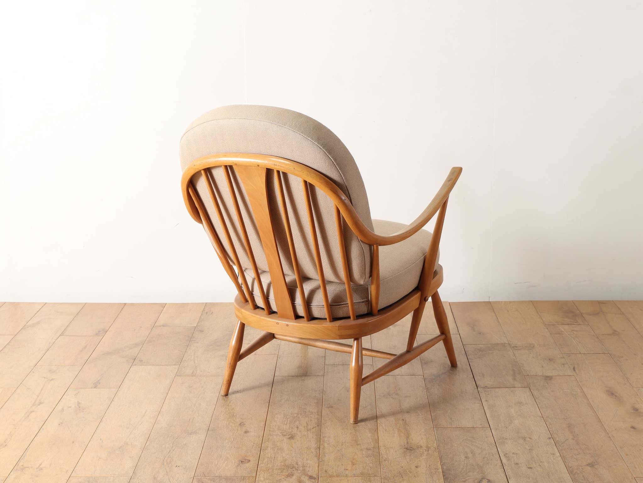 ERCOLアームチェア | ロイズ・アンティークス | ヨーロッパの