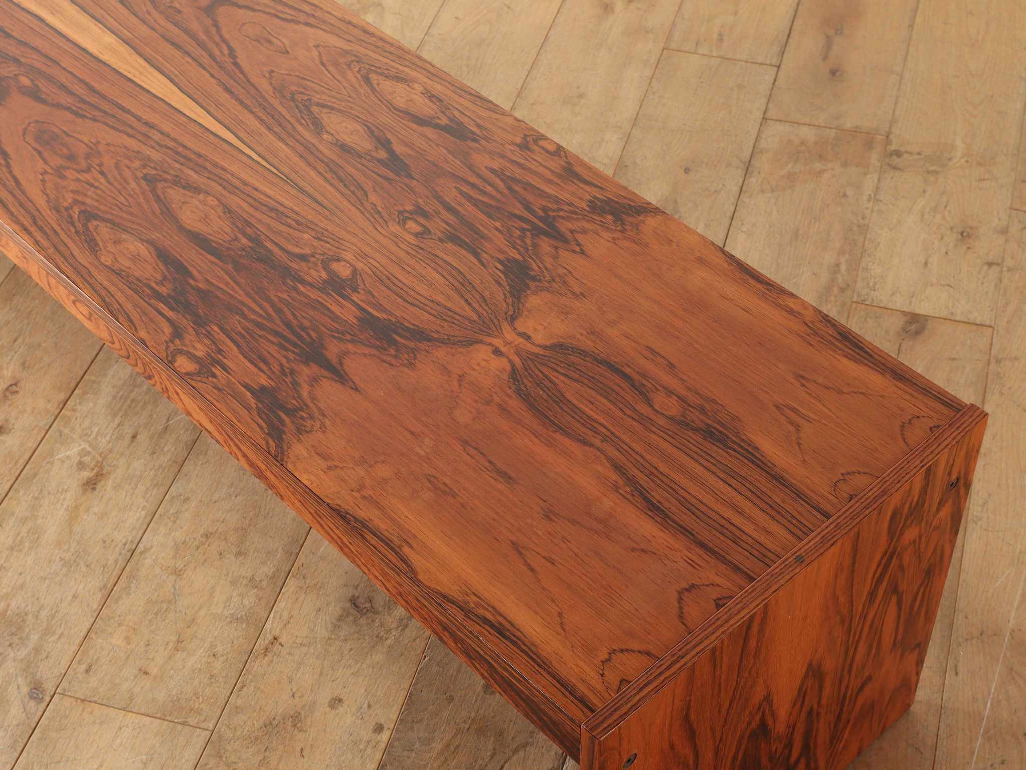 ローテーブル | ロイズ・アンティークス | ヨーロッパの