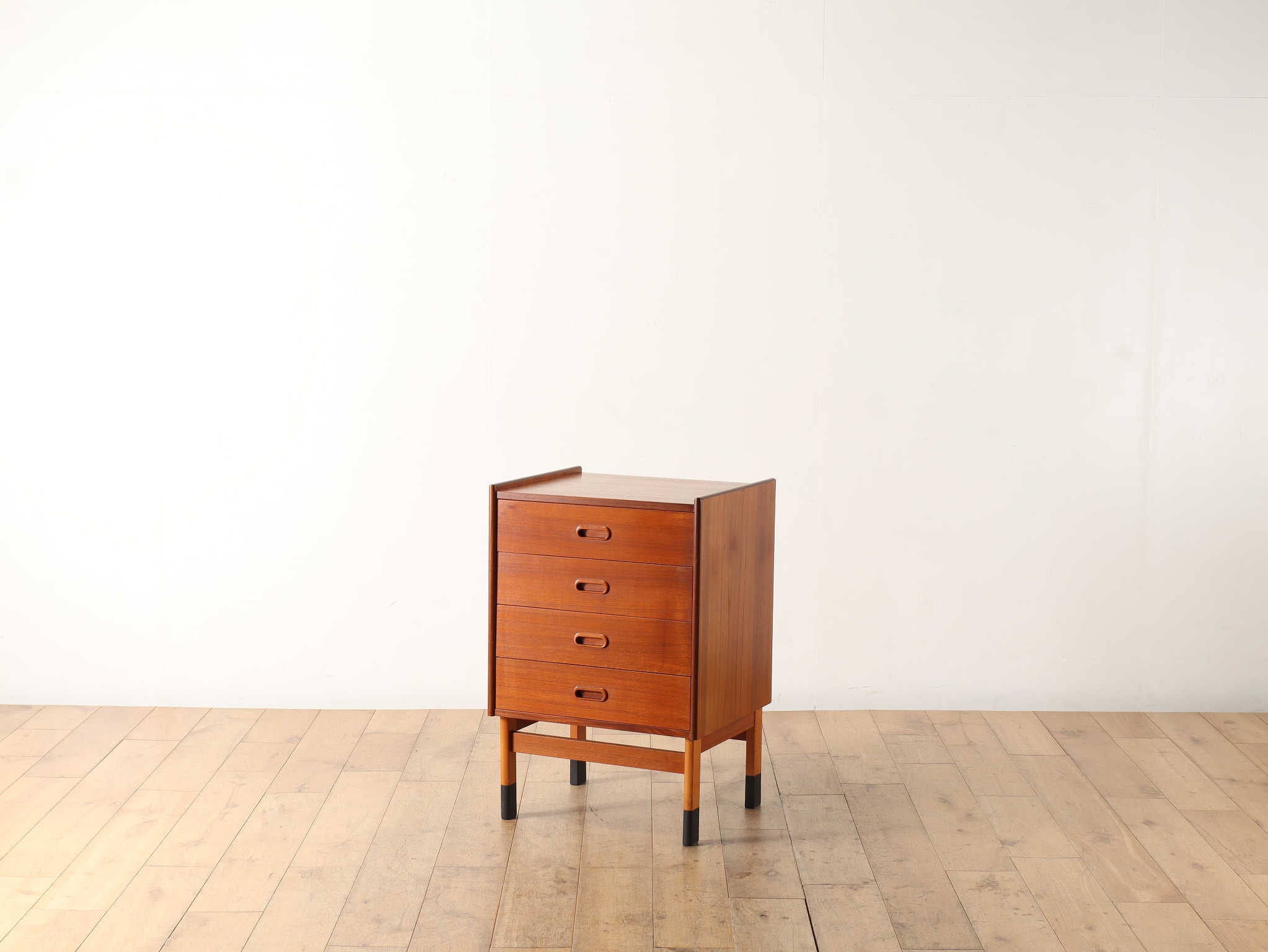 チェスト | ロイズ・アンティークス | ヨーロッパのアンティーク