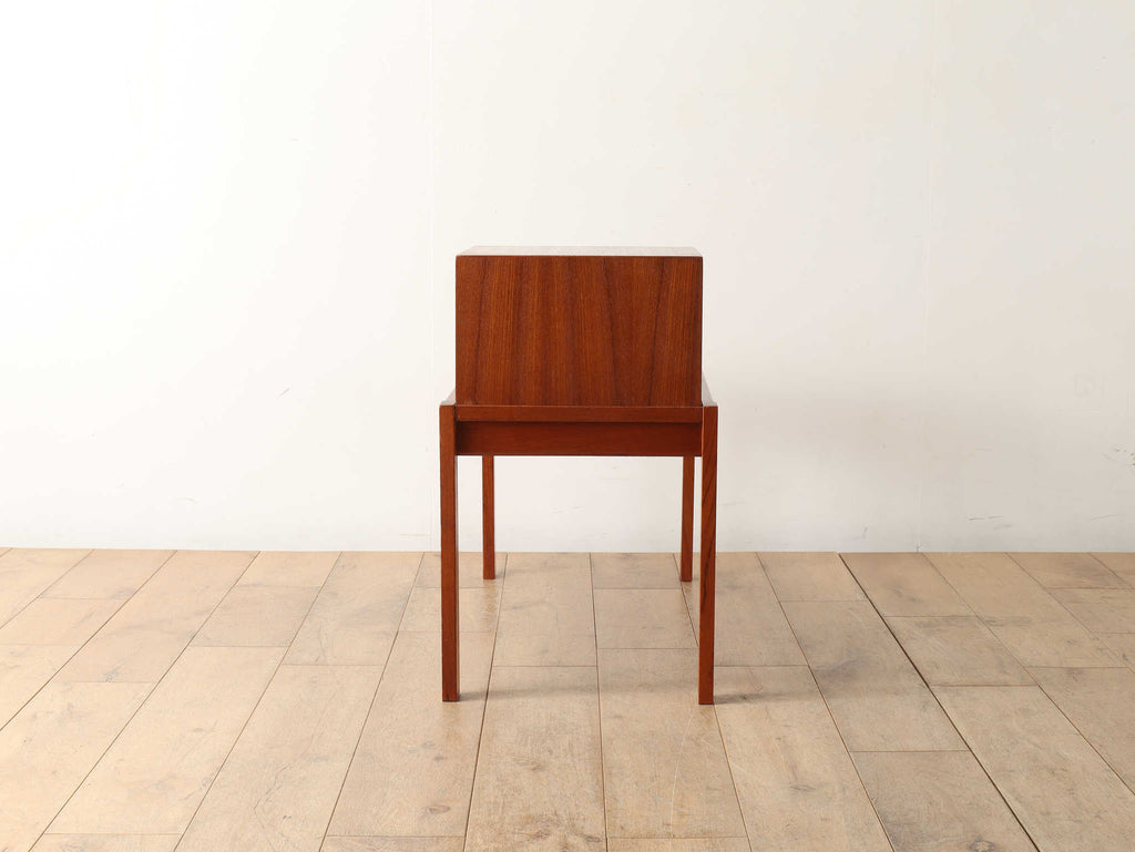 アンティーク テレフォンチェア ヴィンテージ イタリア テレフォンベンチ 楽天市場】イタリア製 テレフォンベンチ 金華山 2色より選択