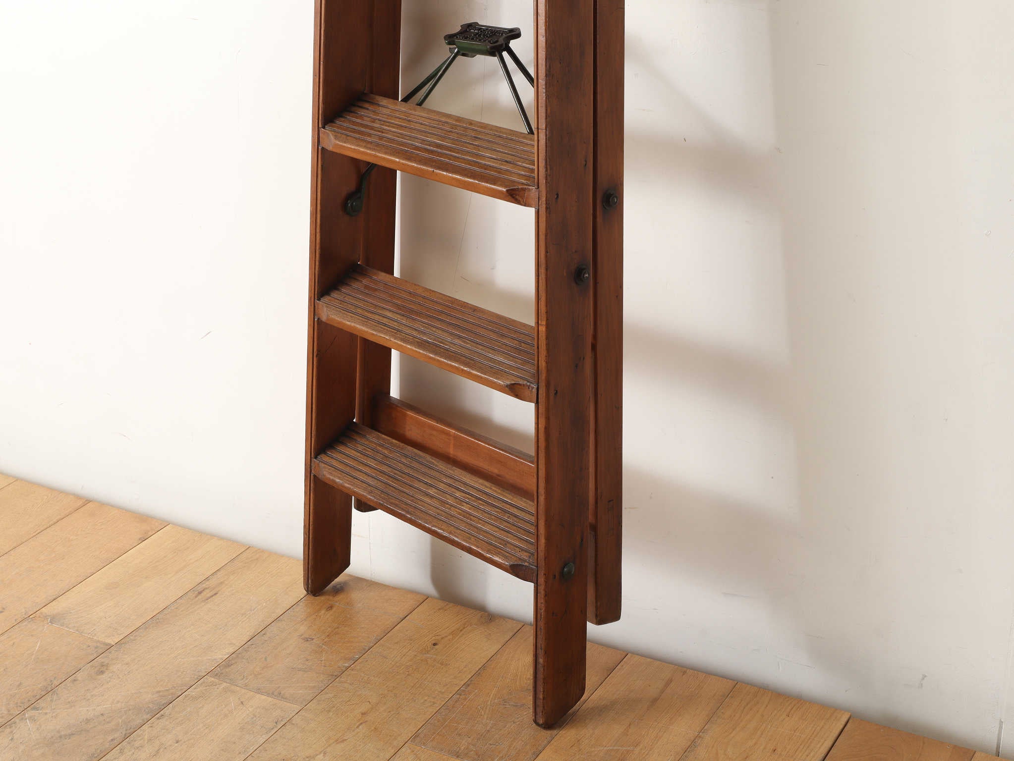 SIMPLEX ステップラダー | ロイズ・アンティークス | ヨーロッパの