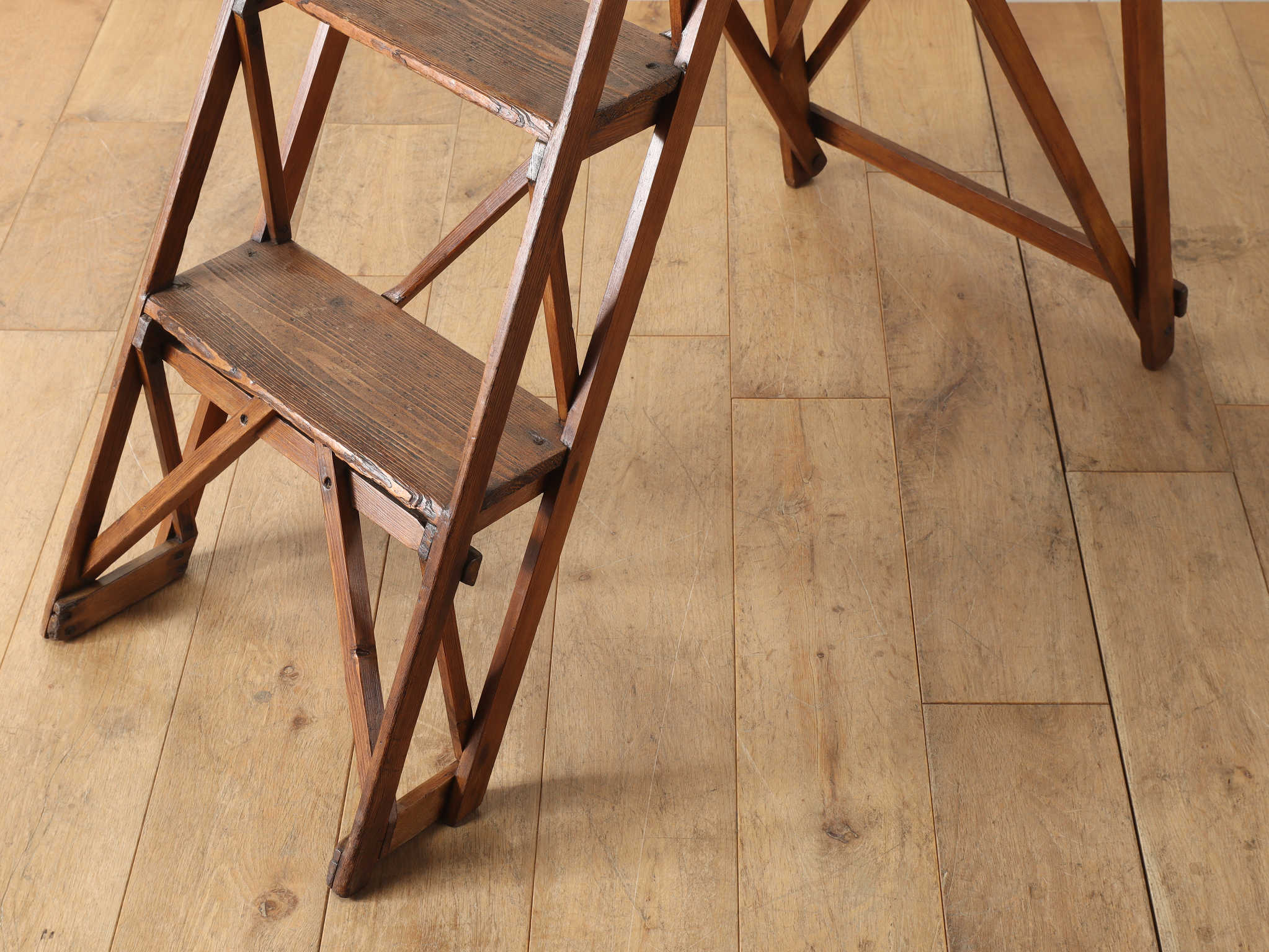 THE HATHERLEY ステップラダー | ロイズ・アンティークス | ヨーロッパ