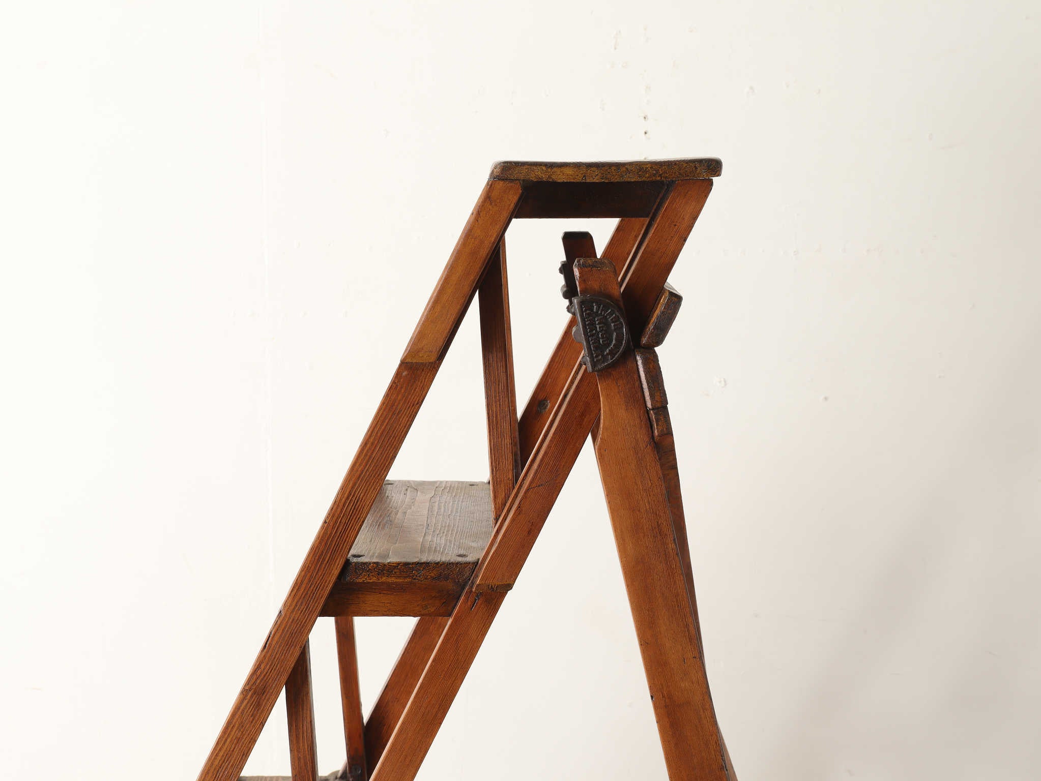 THE HATHERLEY ステップラダー | ロイズ・アンティークス | ヨーロッパ