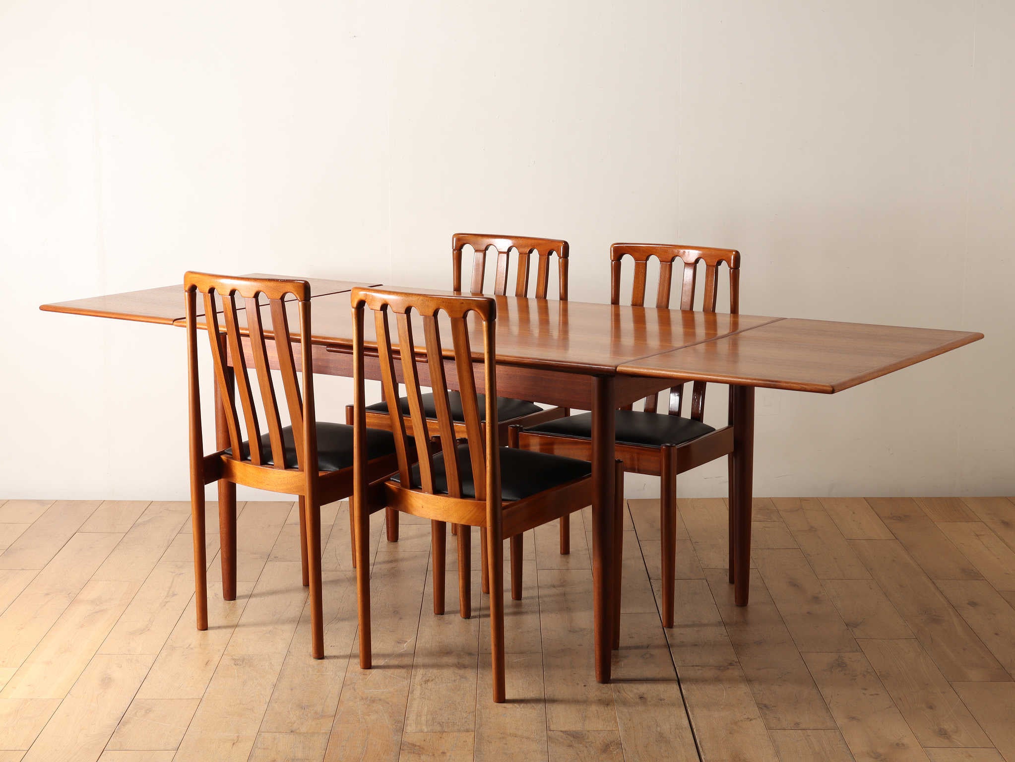 ドローリーフテーブル | ロイズ・アンティークス | ヨーロッパの