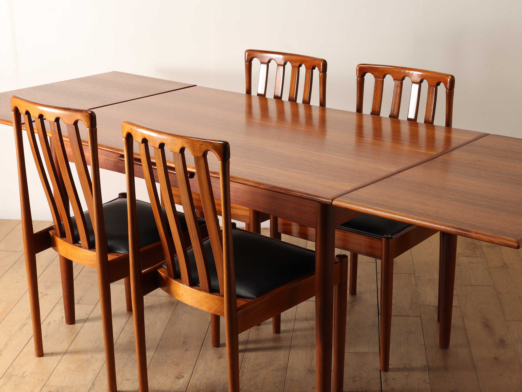 ドローリーフテーブル | ロイズ・アンティークス | ヨーロッパの