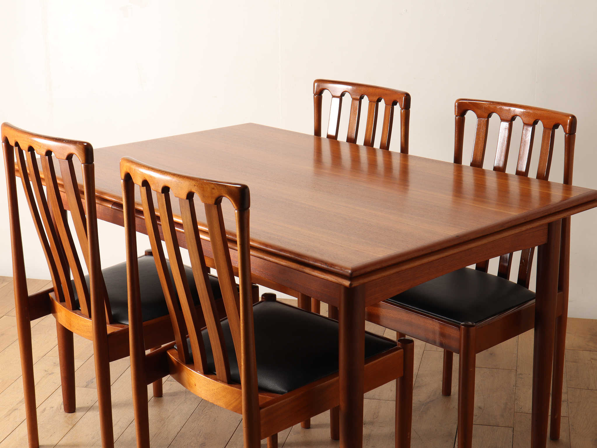 ドローリーフテーブル | ロイズ・アンティークス | ヨーロッパの