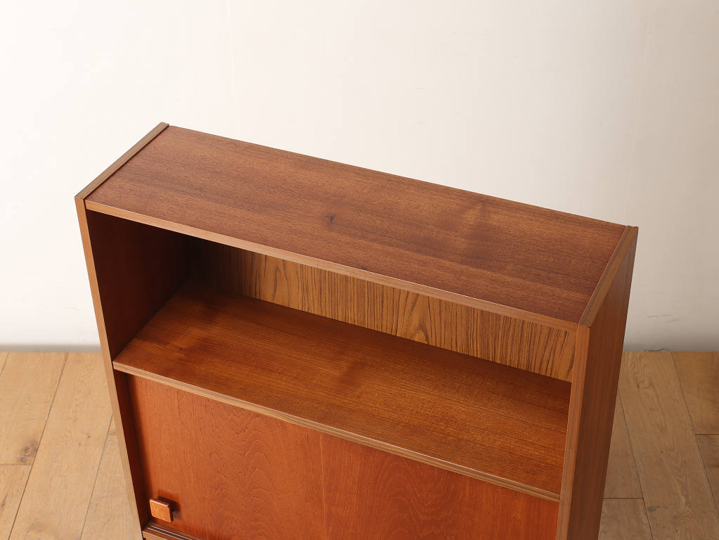 ブックシェルフ | ロイズ・アンティークス | ヨーロッパのアンティーク