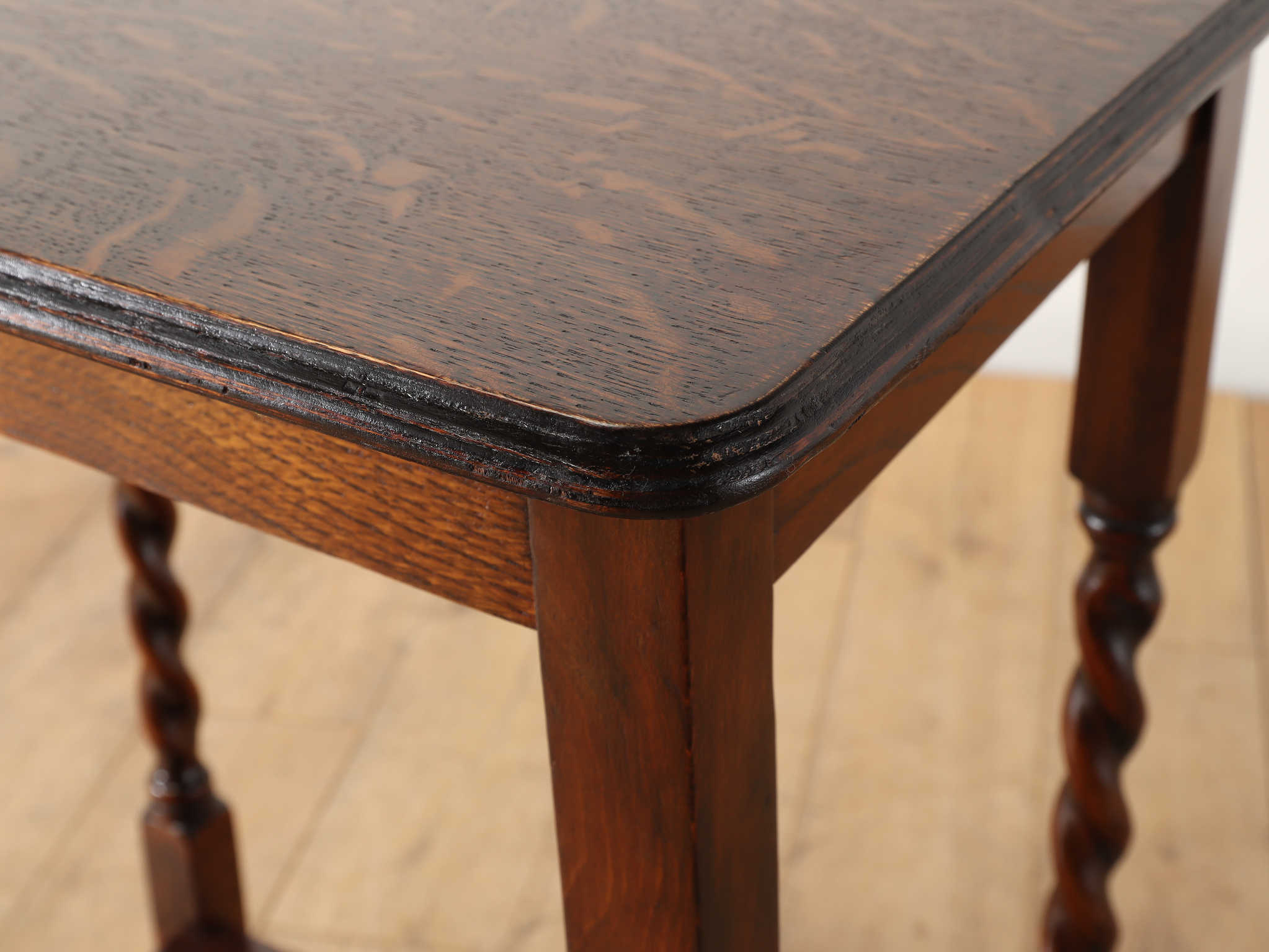 オケージョンテーブル | ロイズ・アンティークス | ヨーロッパの