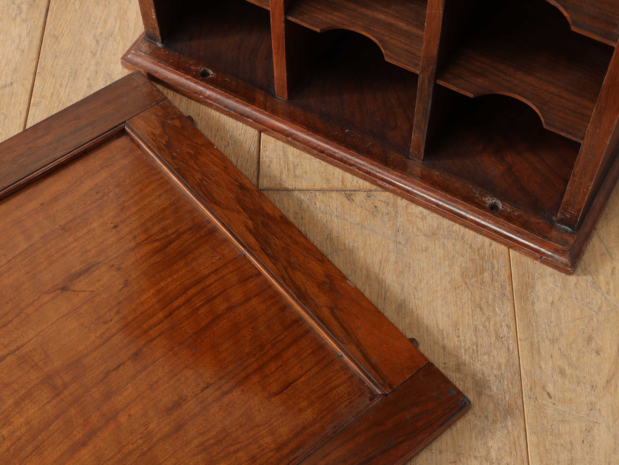 コレクションケース | ロイズ・アンティークス | ヨーロッパの