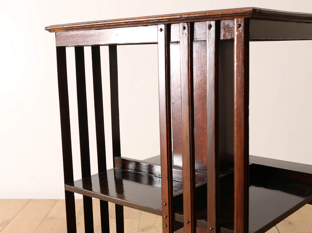 リボルビングブックシェルフ | ロイズ・アンティークス