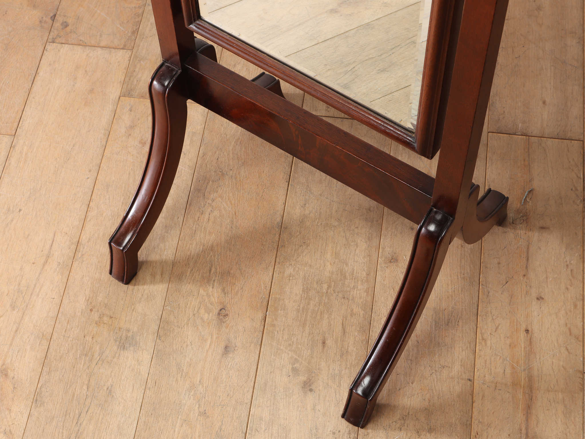 シュバルミラー | ロイズ・アンティークス | ヨーロッパのアンティーク