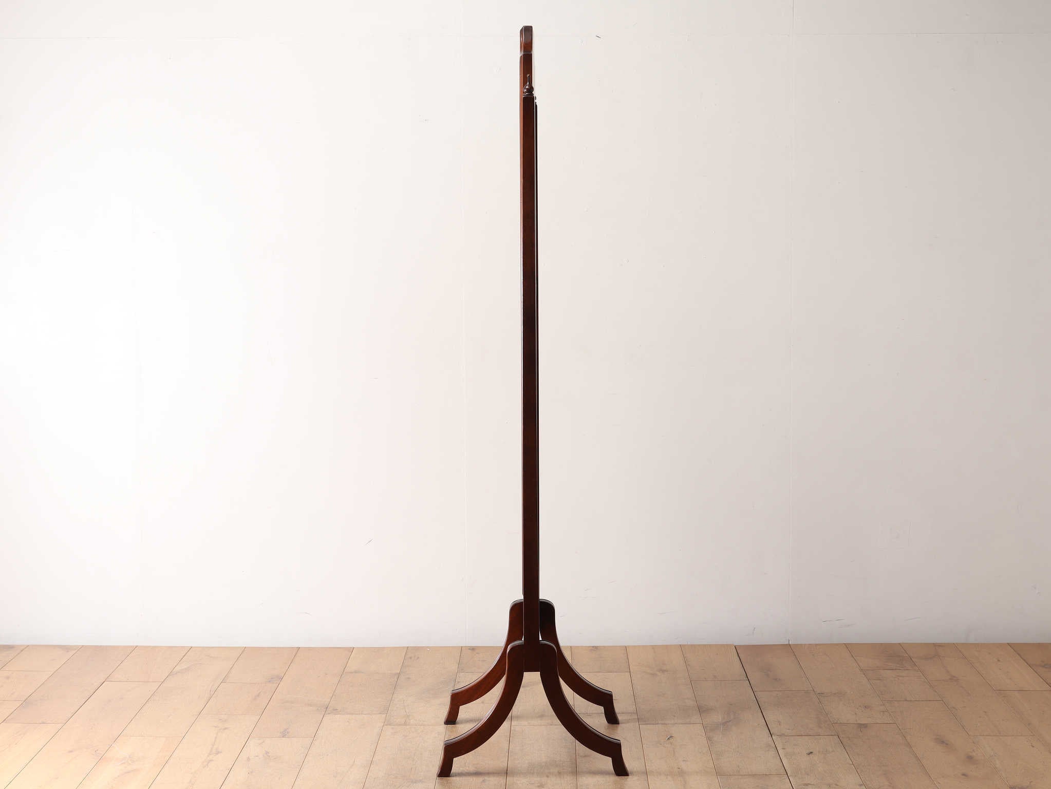 シュバルミラー | ロイズ・アンティークス | ヨーロッパのアンティーク