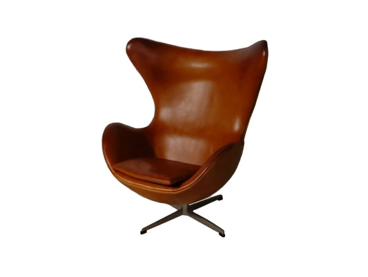 ARNE JACOBSEN エッグチェア