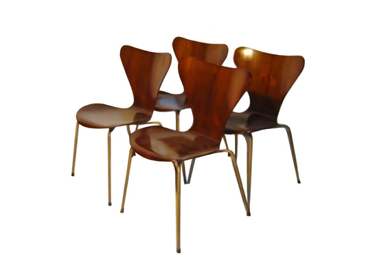 ARNE JACOBSEN セブンチェア