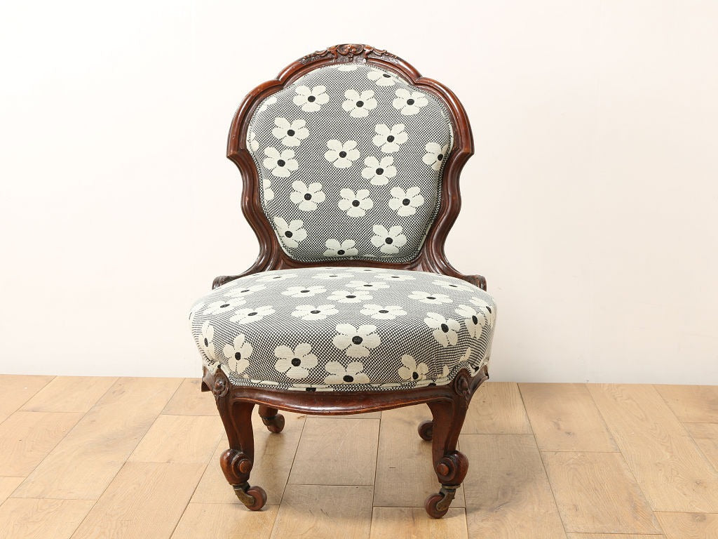 ナーシングチェア | ロイズ・アンティークス | ヨーロッパの