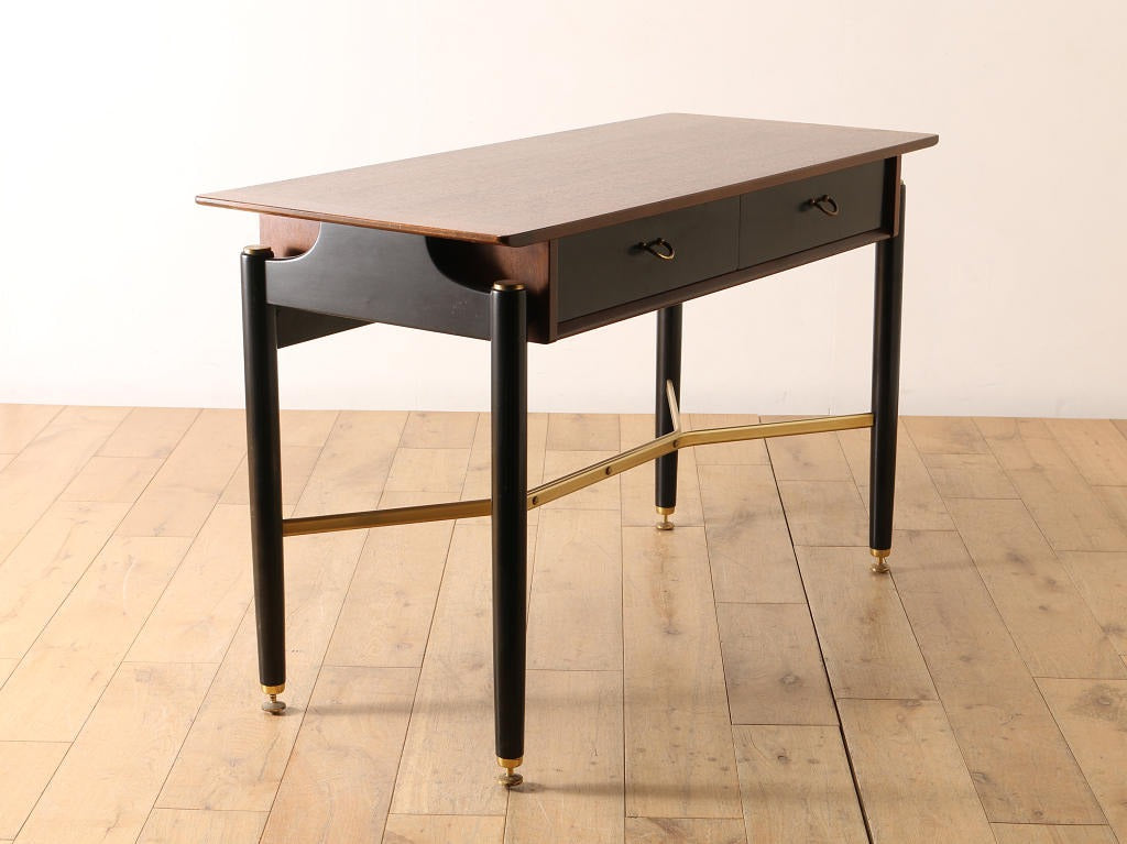 G-PLAN サイドテーブル G-PLANサイドテーブル | ロイズ・アンティークス | ヨーロッパの