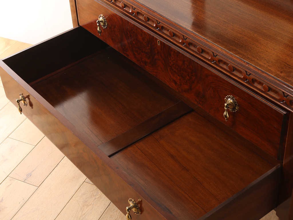 ドレッサー | ロイズ・アンティークス | ヨーロッパの