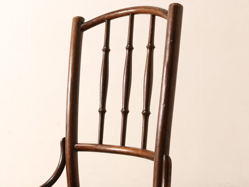 FISCHELベントウッドロッキングチェア | ロイズ・アンティークス