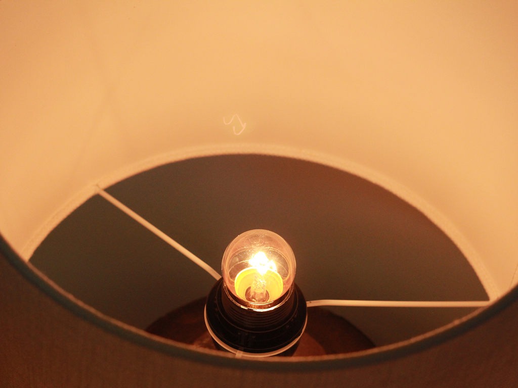 テラコッタテーブルランプ | ロイズ・アンティークス