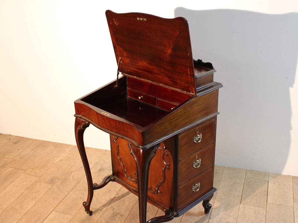 ダベンポートデスク | ロイズ・アンティークス | ヨーロッパの