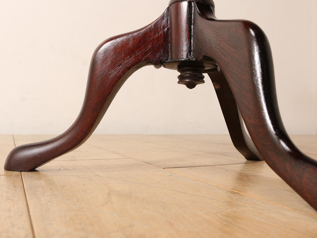 Lloyd's Antiques ワインテーブル ワインテーブル | ロイズ・アンティークス | ヨーロッパのアンティーク