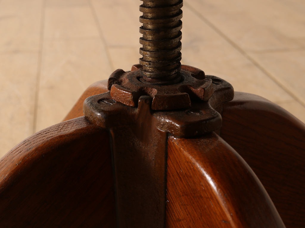 デスクチェア | ロイズ・アンティークス | ヨーロッパのアンティーク