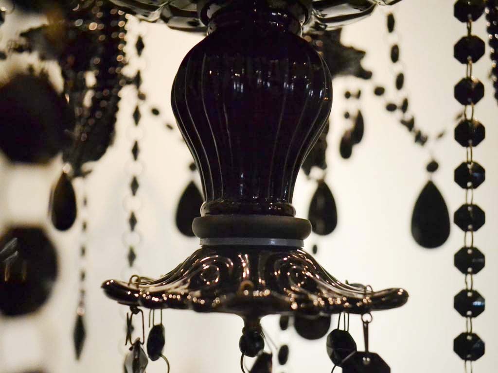 ロイズアンティーク ブラックシャンデリア